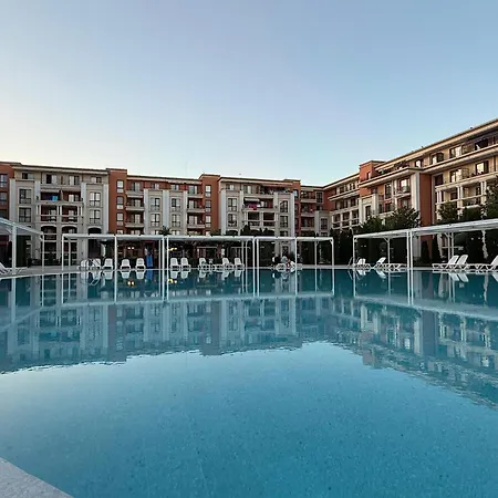 Premium Garden - Prestige Apartment *
