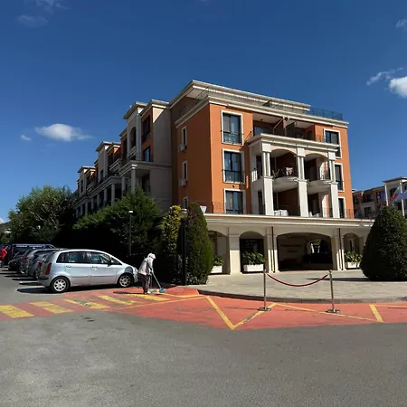 Premium Garden - Prestige Apartment *